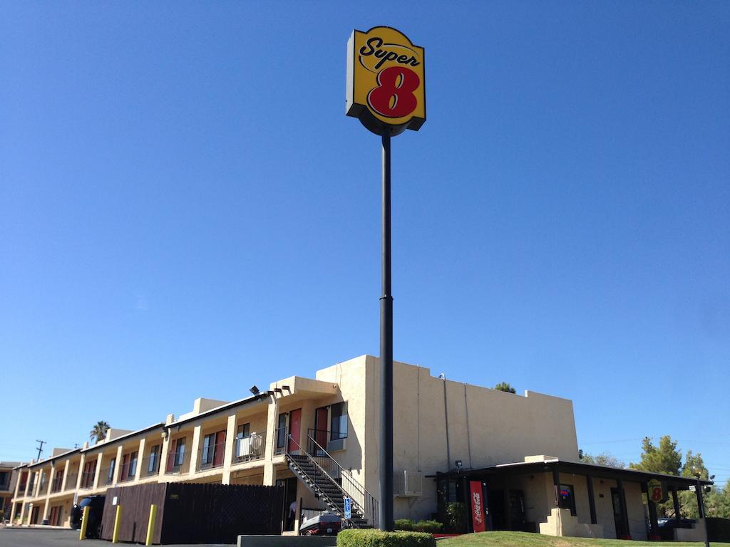 Hotel Super 8 By Wyndham Barstow Exterior foto